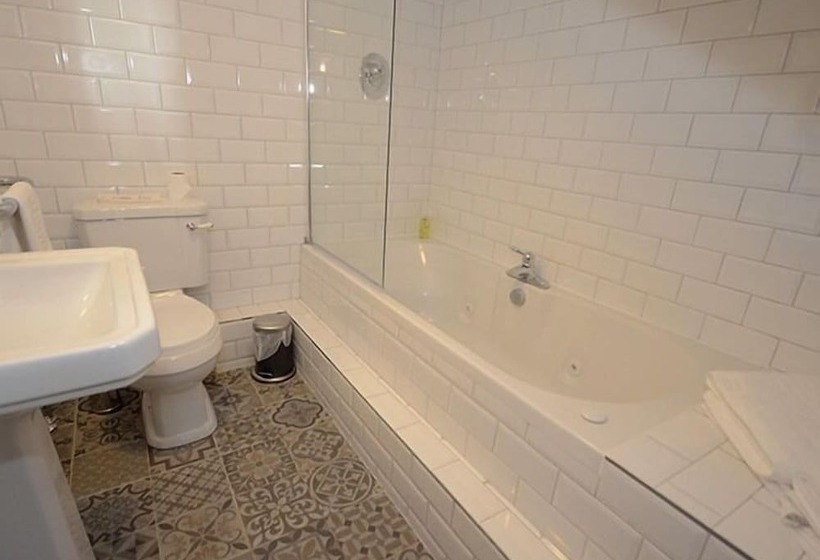 فندق The Alma Inn