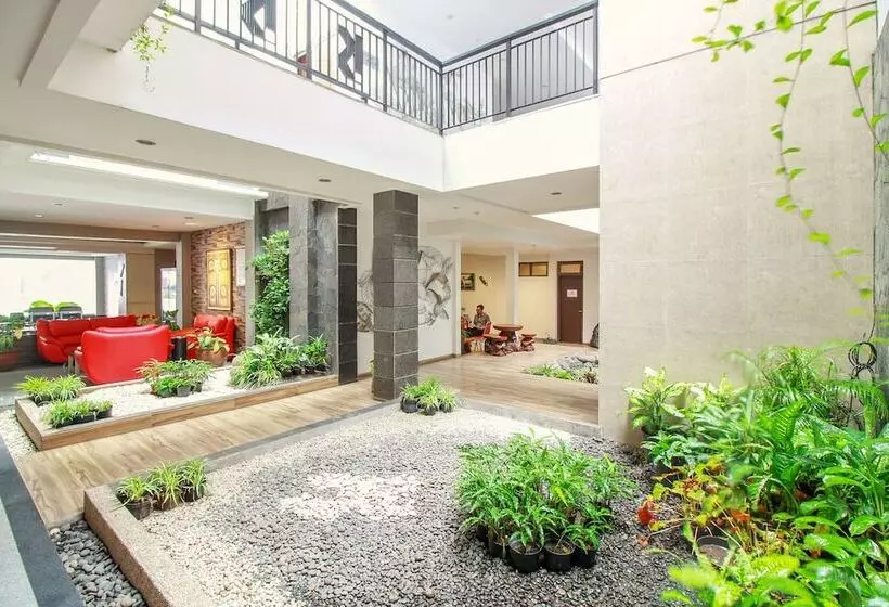 Hotelli Collection O Sweet Karina Bandung