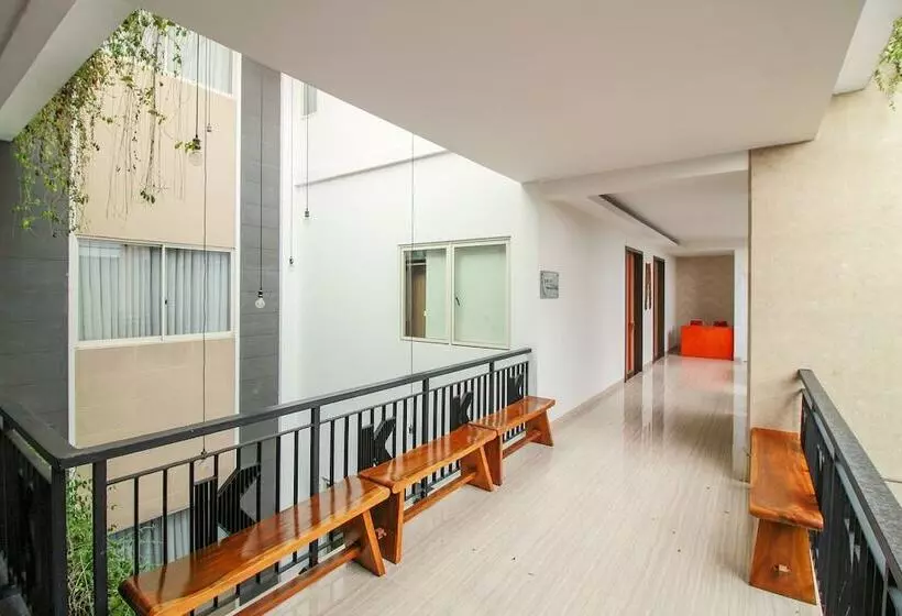 Hotelli Collection O Sweet Karina Bandung