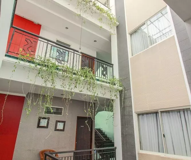 Hotelli Collection O Sweet Karina Bandung