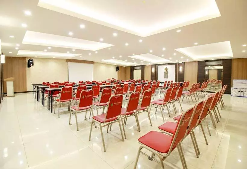 Hotelli Collection O Sweet Karina Bandung