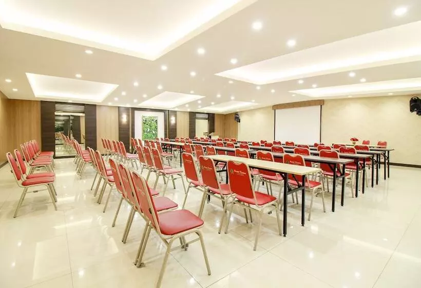 Hotelli Collection O Sweet Karina Bandung