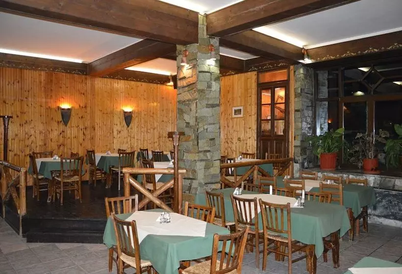 בית מלון כפרי Hani Zisi