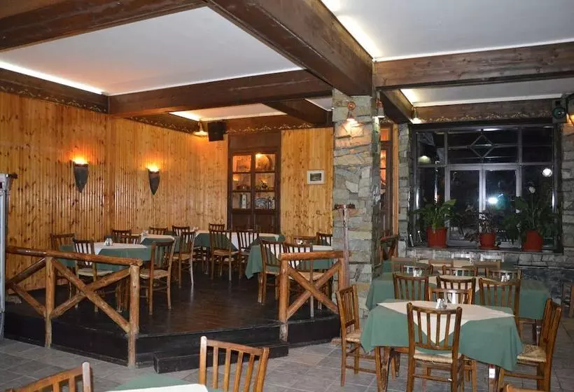 בית מלון כפרי Hani Zisi