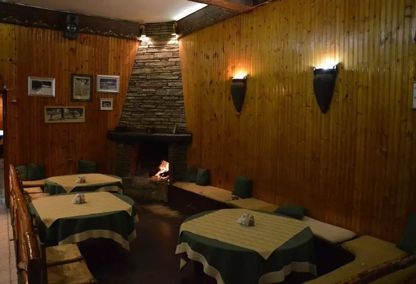 בית מלון כפרי Hani Zisi