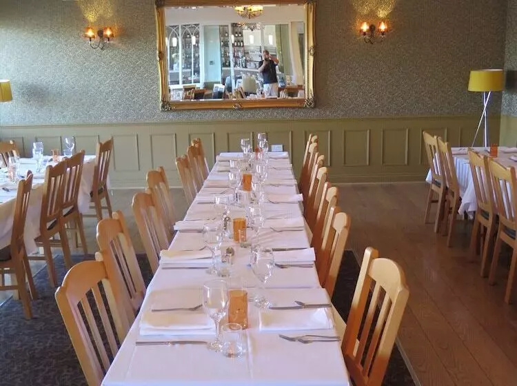 Отель Oyster Fleet