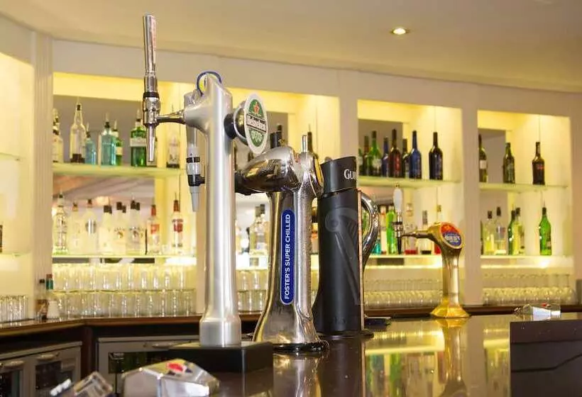 Отель Oyster Fleet