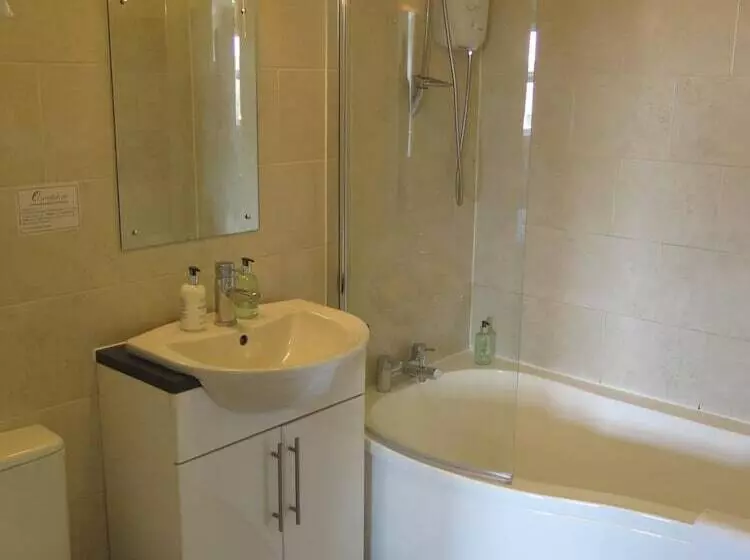 Отель Oyster Fleet