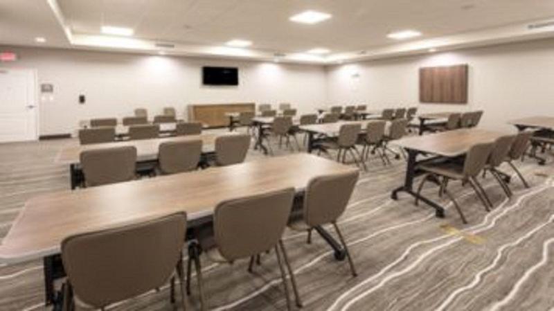 ホテル Staybridge Suites Dearborn, An Ihg