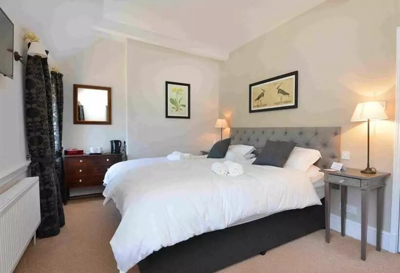 هتل The Bathurst Arms