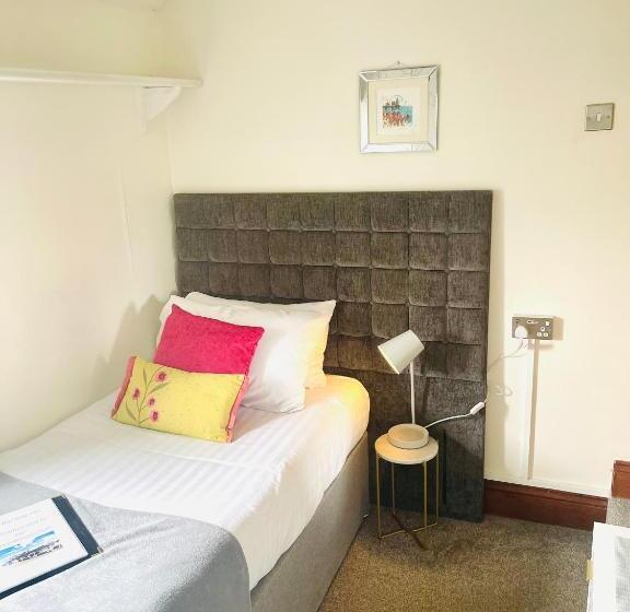 فندق The Railway Inn