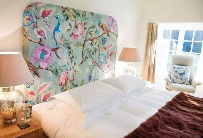 Отель The Turtley Corn Mill