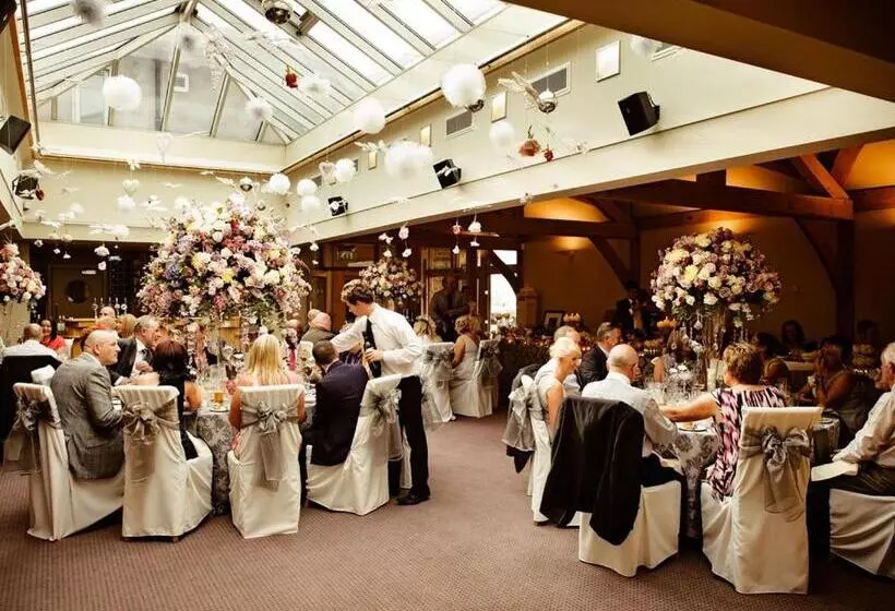 Hotel The White Hart At Lydgate