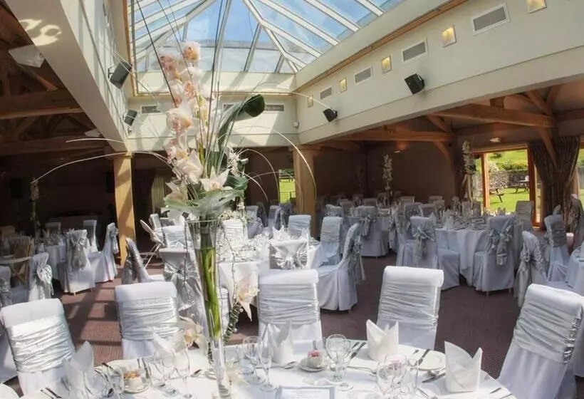 Hotel The White Hart At Lydgate