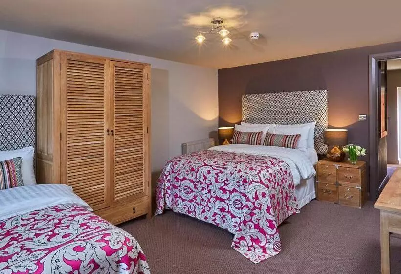 Hotel The White Hart At Lydgate