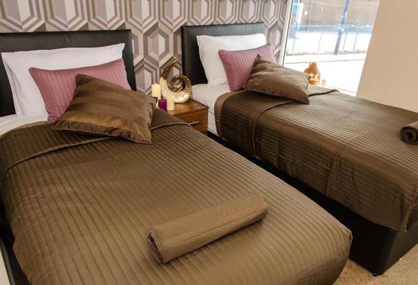 فندق Trivelles Eccles