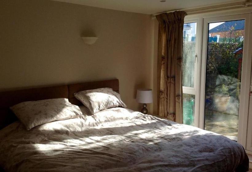 Mulberry Cottage B&b