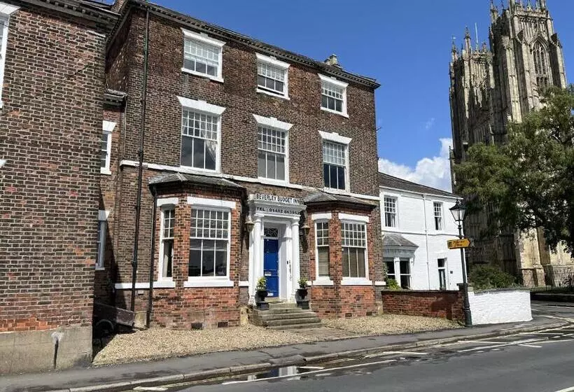 פנסיון Beverley Budget Inn