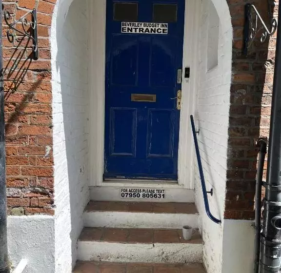 פנסיון Beverley Budget Inn