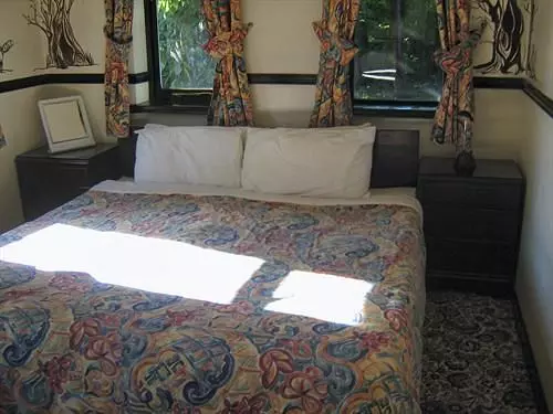 ペンション Foxwood Guest House