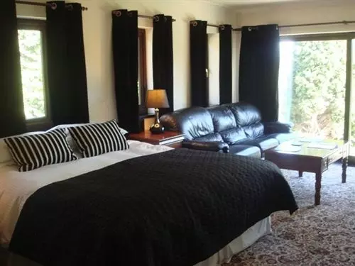 ペンション Foxwood Guest House