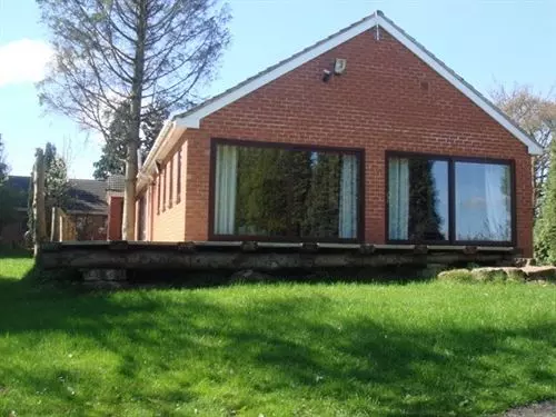 ペンション Foxwood Guest House