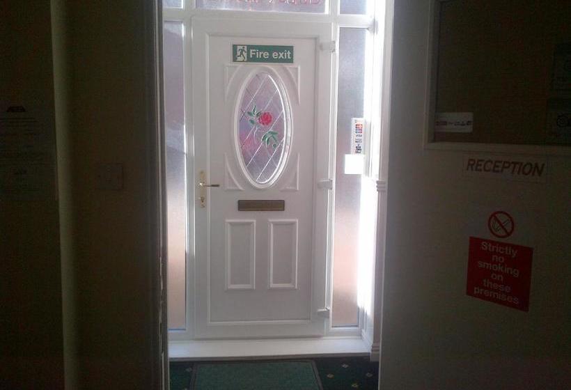 פנסיון Mill Dam Guest House