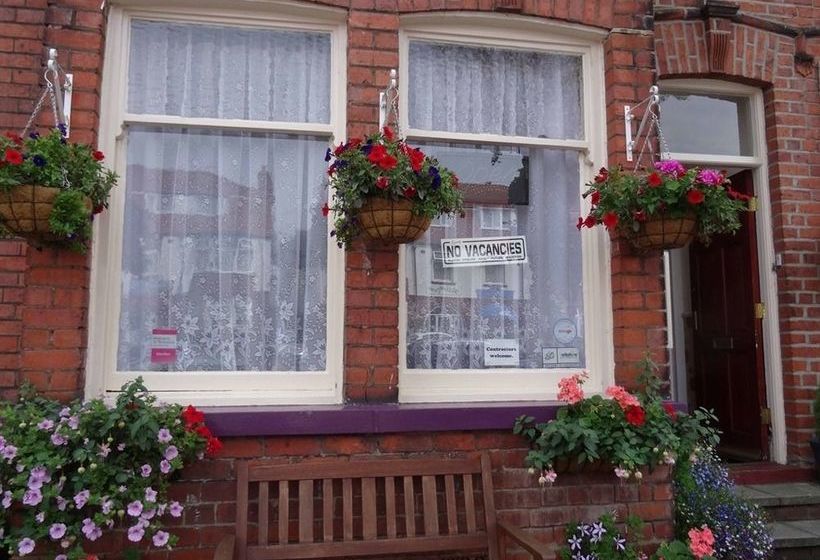 بنسيون Sea Dogs Guest House