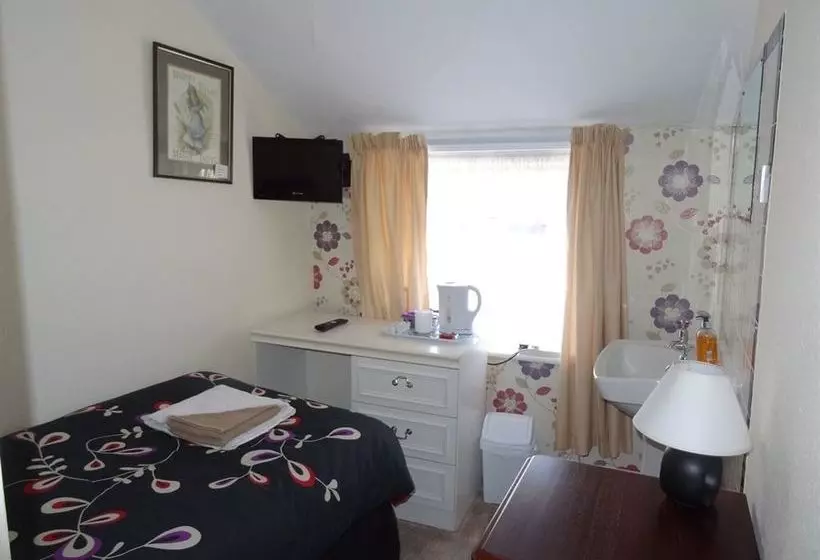 ペンション Sea Dogs Guest House