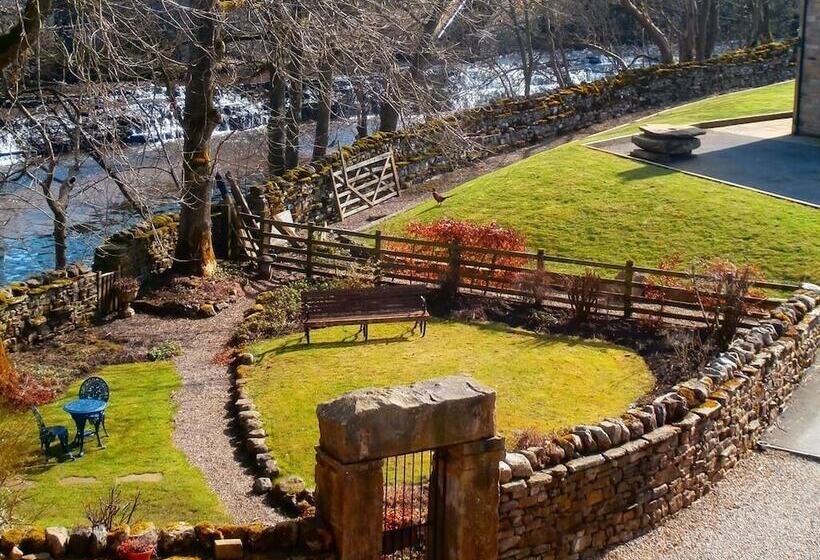 Riverside Bed & Breakfast