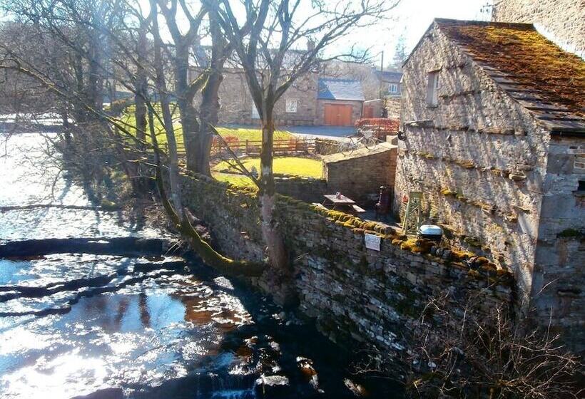 Riverside Bed & Breakfast