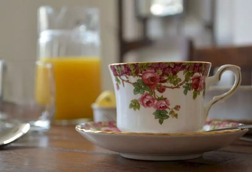 The Retro B&b