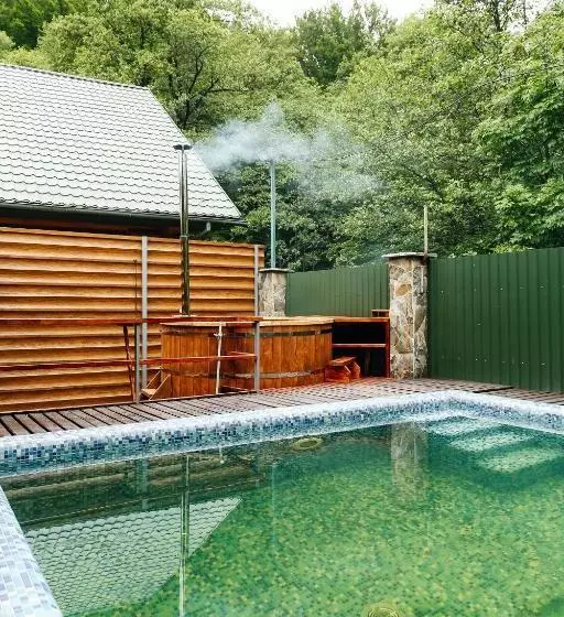 Retkeilymaja Chudodievo In Chynadievo Mini