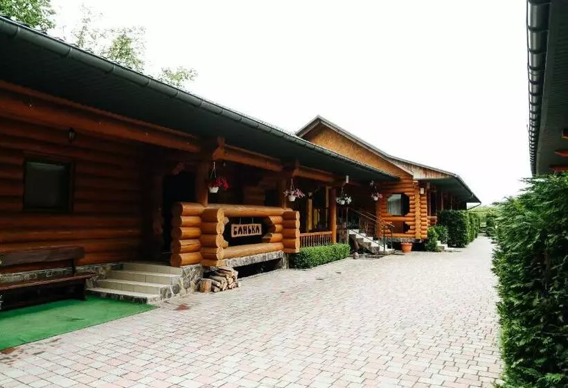 Retkeilymaja Chudodievo In Chynadievo Mini