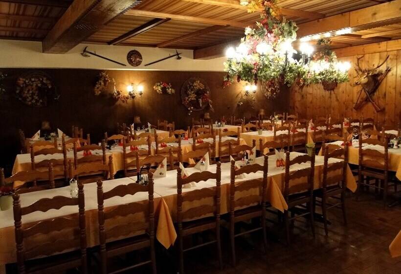 호텔 Restaurant Du Crêt