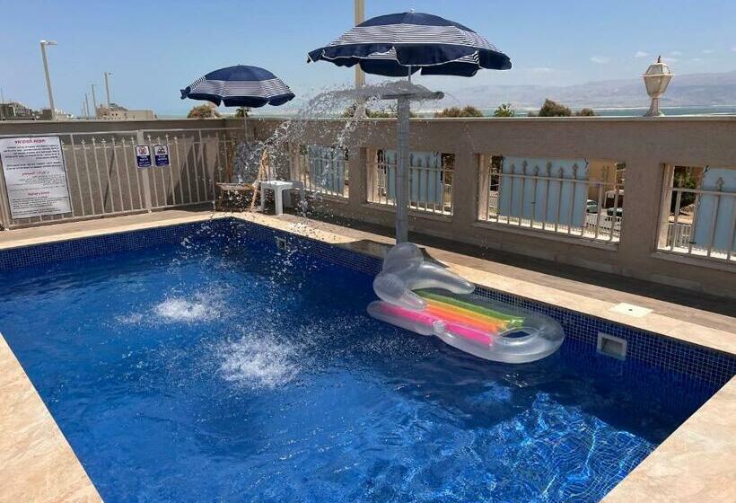 Duchess Of The Sea By Crown