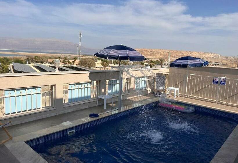 Duchess Of The Sea By Crown