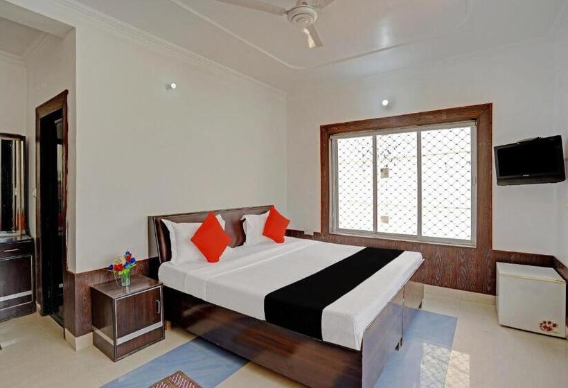 Super Hotel O Tapovan Near Deacon Valley