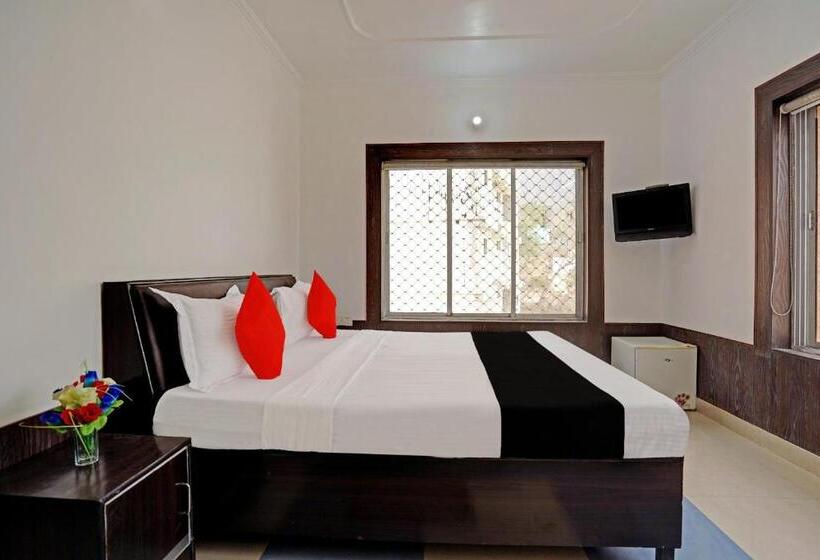 Super Hotel O Tapovan Near Deacon Valley