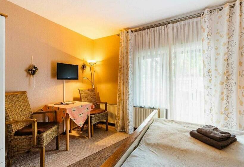 בית מלון כפרי Zimmer Nr 4 Im Haus Sabine