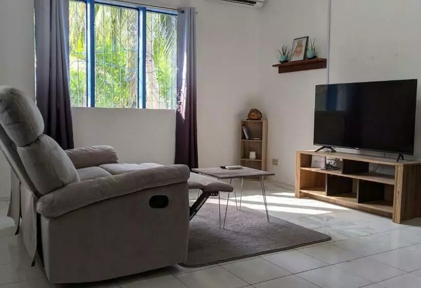 Majatalo Crazy Bears Guesthouse