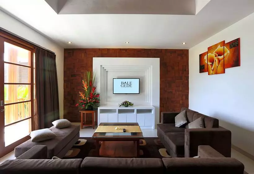 Bale Gede Villa