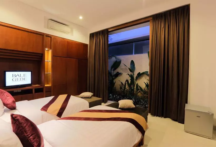 Bale Gede Villa