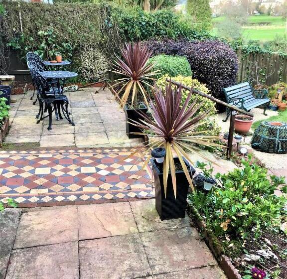 צימר Gainsboro Guest House