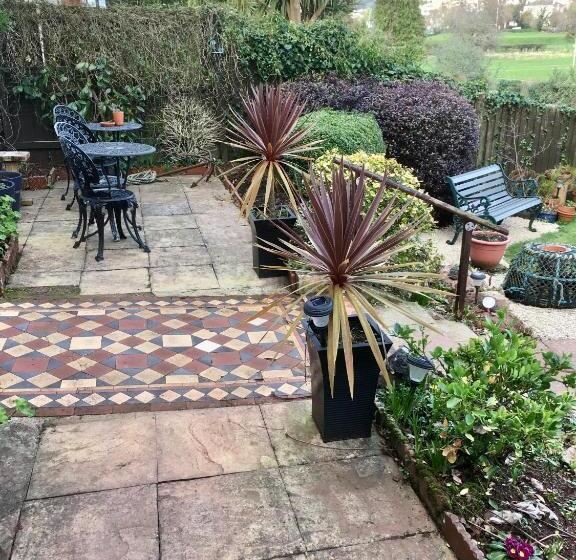 צימר Gainsboro Guest House