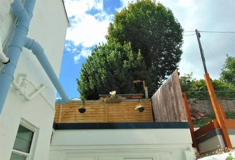 مبيت وإفطار Gainsboro Guest House