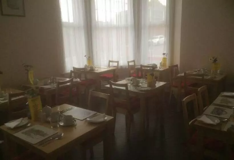 The Avenue Bed And Breakfast