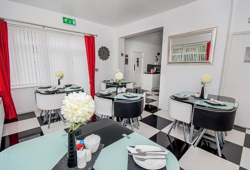 مبيت وإفطار Vs King William