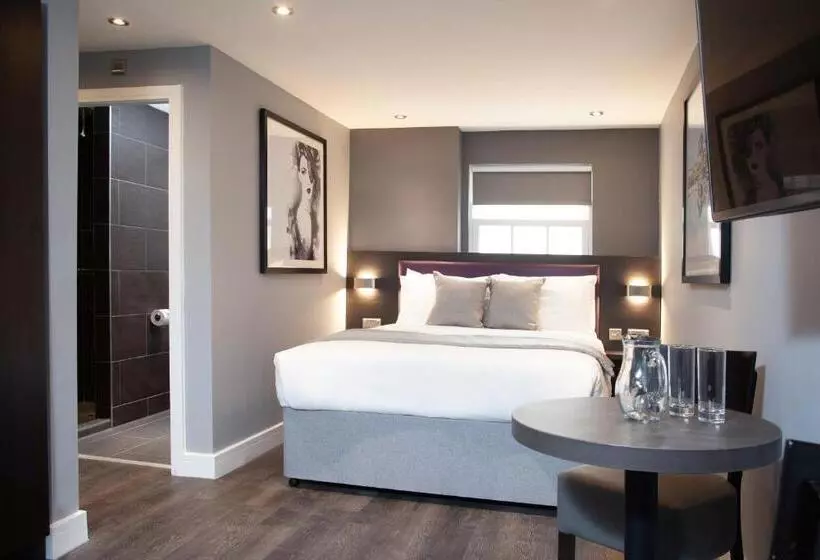 Duke Street Apartments By Epic