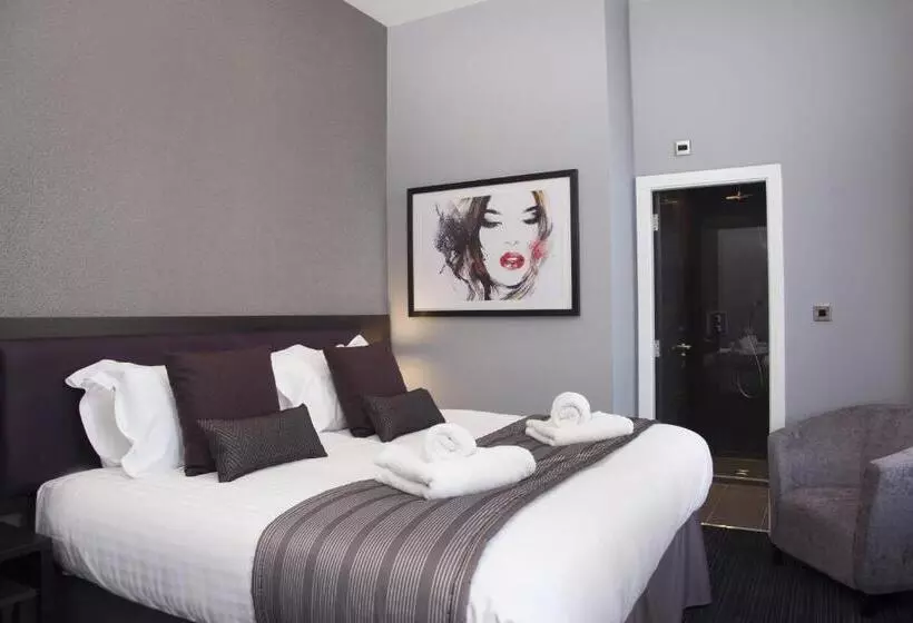 Duke Street Apartments By Epic